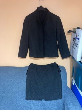 Linda Allard Ellen Tracy Black Petite Two-Piece Set with Subtle Dot Texture